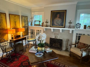 Spacious Central Gardens Home and Carriage House